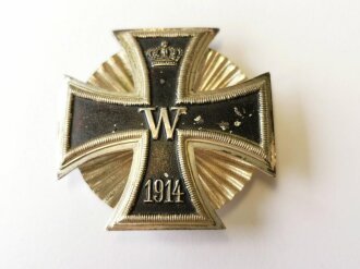 Eisernes Kreuz 1. Klasse 1914 an Sternschraubscheibe. Einteiliges, nicht magnetisches Stück wohl aus Schickle Fertigung