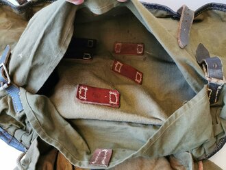 Heer, Rucksack für Angehörige der Gebirgstruppen datiert 1942. Ungereinigtes, getragenes Stück