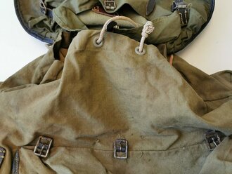 Heer, Rucksack für Angehörige der Gebirgstruppen datiert 1942. Ungereinigtes, getragenes Stück