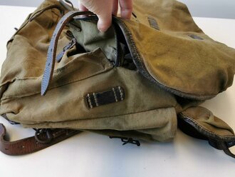 Heer, Rucksack für Angehörige der Gebirgstruppen datiert 1942. Ungereinigtes, getragenes Stück