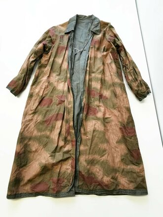 Leichter Gasschutzanzug der Wehrmacht , Überziehjacke in Sumpftarn. Gummi weich und nicht verklebt,  selten