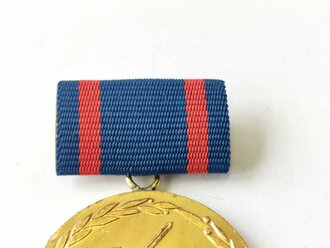 DDR, goldene Verdienstmedaille der Seeverkehrs-Wirtschaft