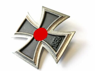 Eisernes Kreuz 1. Klasse 1939, Magnetisch, Hersteller "26" auf der Nadel für B.H.Mayer Pforzheim