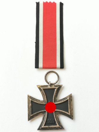 Eisernes Kreuz 2. Klasse 1939, im Ring markiert " 25" für  Arbeitsgemeinschaft der Graveur-, Gold- und Silberschmiedeinnungen, Hanau am Main