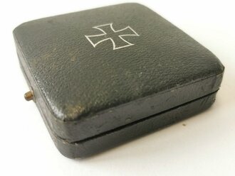 Etui für Eisernes Kreuz 1. Klasse 1939, Drücker defekt, sonst guter Zustand