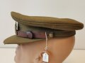 British WWII Service dress cap, Insignia is not added correct