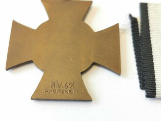 Ehrenkreuz für Kriegsteilnehmer , Hersteller "RV 67 Pforzheim"  Magnetisch