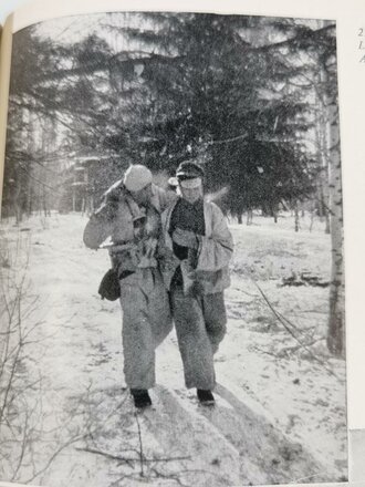 "Ski Jäger am Feind" datiert 1943 mit 188 Seiten