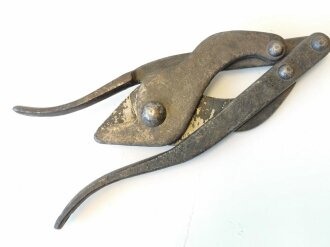 British unmarked wire cutter