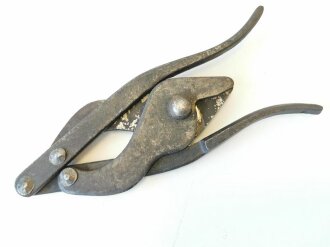 British unmarked wire cutter