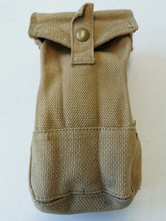 Canadian 1943 dated Patern 37 basic ammo pouch. Unused, 1...