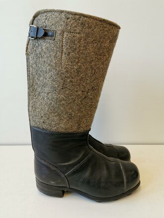 Paar Winterstiefel Wehrmacht , getragenes Paar in ordentlichem Zustand, in den Laschen Reichsbetriebsnummer gestempelt