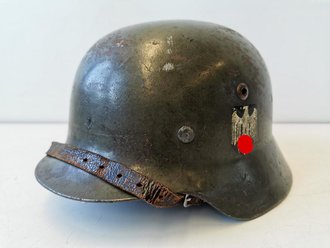 Heer, Stahlhelm Modell 1935. Getragenes,...