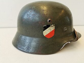 Heer, Stahlhelm Modell 1935. Getragenes, zusammengehöriges Stück in gutem Zustand