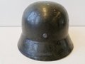 Heer, Stahlhelm Modell 1935. Getragenes, zusammengehöriges Stück in gutem Zustand