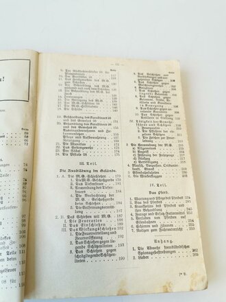 "Unterrichtsbuch für die Maschinengewehr Kompanien Gerät 08" von 1918 mit 272 Seiten