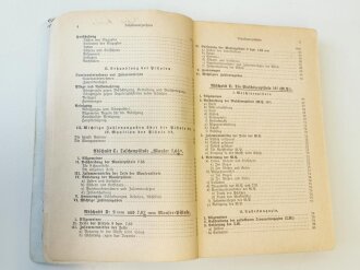 "Waffentechnisches Unterrichtsbuch für den Polizeibeamten" datiert 1929 mit 299 Seiten