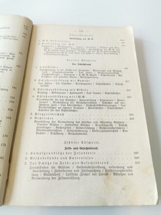 "Der Dienstunterricht im Heere" Ausgabe für den Schützen der MG Kompanie. Komplett, 346 Seiten