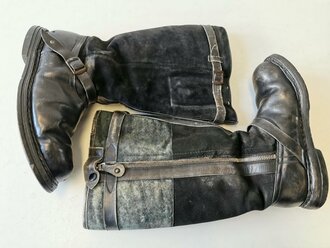 Luftwaffe , Paar Stiefel für fliegendes Personal . Originale Sohle mit 32,5cm. Ein Reissverschluss defekt, lässt sich nicht öffnen