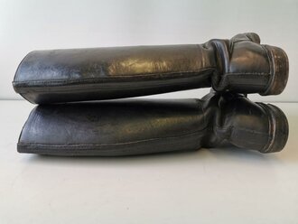 Paar Stiefel für Unteroffiziere der Wehrmacht. Schweres Paar aus dickes Leder, Sohlenlänge 30,5cm, guter Zustand