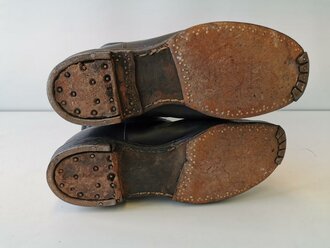 Paar Stiefel für Unteroffiziere der Wehrmacht. Schweres Paar aus dickes Leder, Sohlenlänge 30,5cm, guter Zustand