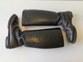 Paar Stiefel für Unteroffiziere der Wehrmacht. Schweres Paar aus dickes Leder, Sohlenlänge 30,5cm, guter Zustand