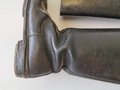 Paar Stiefel für Unteroffiziere der Wehrmacht. Schweres Paar aus dickes Leder, Sohlenlänge 30,5cm, guter Zustand