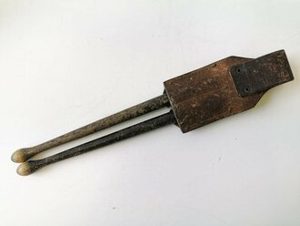 Deutsches Jungvolk oder Hitler Jugend, kleine Trommel ( Durchmesser 29cm) mit Trommelstöcken in Tasche. Originallack