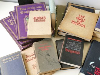 Konvolut Literatur, nicht auf Zustand oder Vollständigkeit überprüft. 26 kg