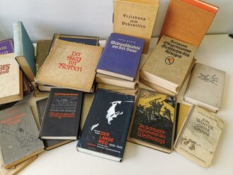 Konvolut Literatur, nicht auf Zustand oder Vollständigkeit überprüft. 26 kg