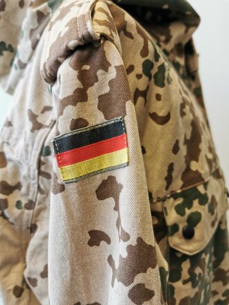 Bundeswehr Feldparka Wüstentarn, getragen, Größe 8, datiert 2002