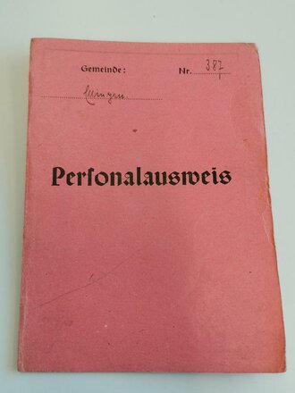 Konvolut Ausweise, meist 2. Weltkrieg, meist defekt