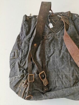 Luftwaffe Rucksack datiert 1942, getragenes Stück, ungereinigter Speicherfund