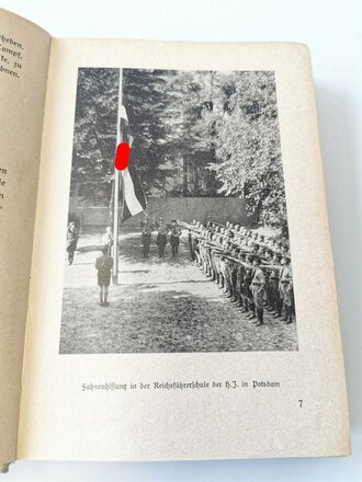 " HJ marschiert ! Das neue Hitler Jugend Buch" mit 383 Seiten