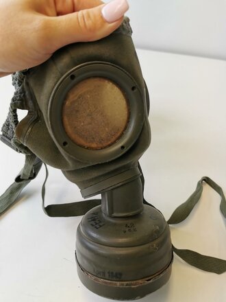 Wehrmacht Gasmaske in Dose Modell 1930, Die Dose Originallack, datiert 1936