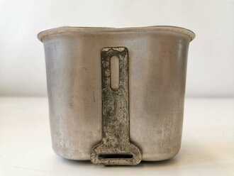 U.S. 1945 dated canteen set