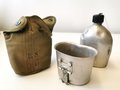 U.S. 1945 dated canteen set