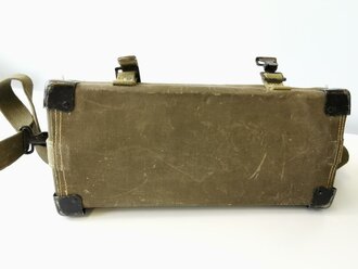 U.S. Signal Corps WWII bag BG 44. Used