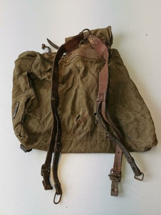 Rucksack Wehrmacht mit anhängendem Koppeltragegestell, ungereinigter Speicherfund