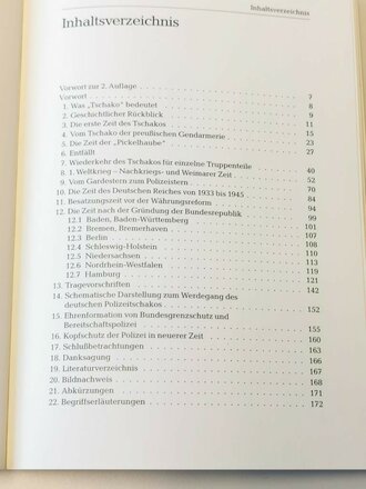 "Geschichte des Polizei-Tschakos" - Von der Alten Armee zur Polizei, 174 Seiten, gebraucht, DIN A5