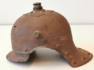 Preußen, feldgrauer Helm für Mannschaften Jäger zu Pferd. Ungereinigter Speicherfund, datiert 1915