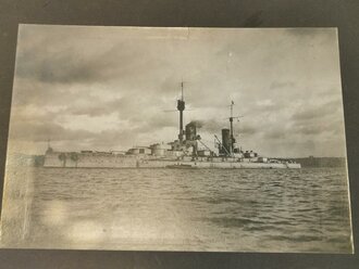 Hartkartonfoto " S.M. Linienschiff Kaiser Wilhelm II"  Maße 29,5 x 35,5cm