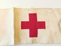 Sanitätsdienst, Armbinde,Stempel "Kommissar der freiwilligen Krankenpflege", rückseitig aufgetrennt, Lagerspuren