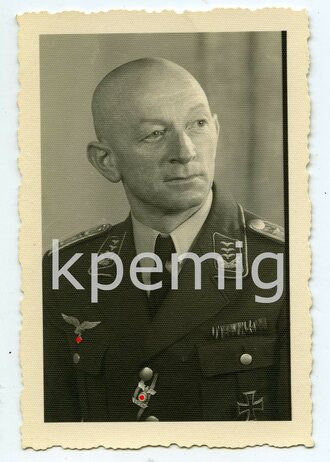 Luftwaffe, Portrait eines Offiziers mit EK 1 und...