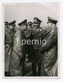 Adolf Galland im Gespräch mit Generälen, Maße 9 x 12 cm