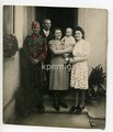 6 Aufnahmen von Angehörigen der WaffenSS, zweimal mit Ärmelband "Prinz Eugen" und Auszeichnungen, Maße 12 x 15cm, 6 x 9 cm