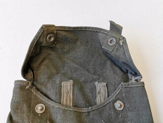 Tasche für die Gasplane der Wehrmacht, getragenes Stück