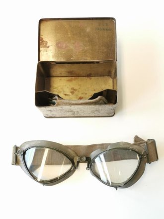 Brille für Kradmelder der Wehrmacht datiert 1941, in Transportbehälter, Gummi weich