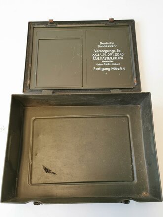 Bundeswehr Sanitäts Kasten für Kraftwagen datiert 1964