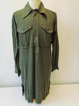 Diensthemd für Angehörige des Heeres, Vorschriftsmäßige Ausführung, ungetragenes Stück